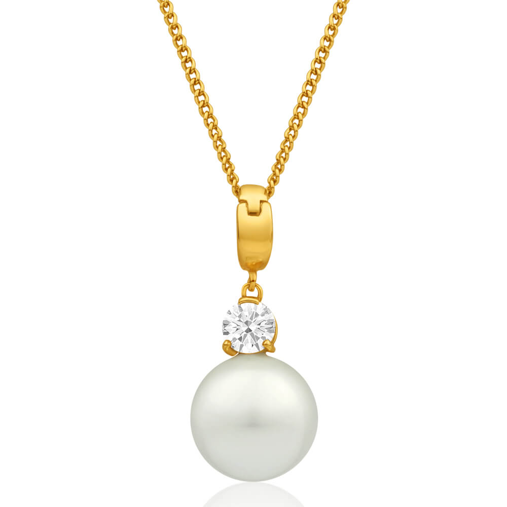 Stunning 9ct Yellow Gold Pendant with Cubic Zirconia and 12mm Simulated Pearl