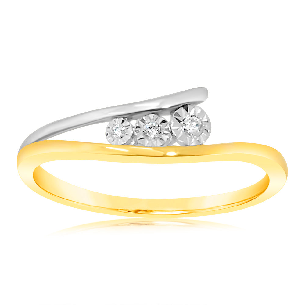 Stunning 9ct Yellow Gold Dress Ring Adorned with 3 Brilliant Diamonds