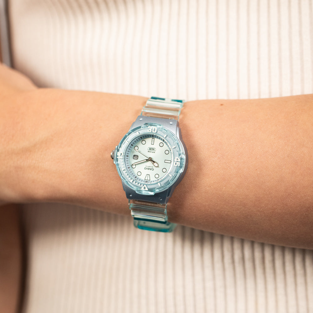 Casio Stylish Slim and Compact Analogue Watch LRW200HS - 2E