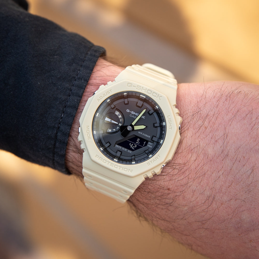 G-Shock GA2100-5A Carbon Core Guard 'CasiOak' Stylish Men's Wristwatch with Timeless Design