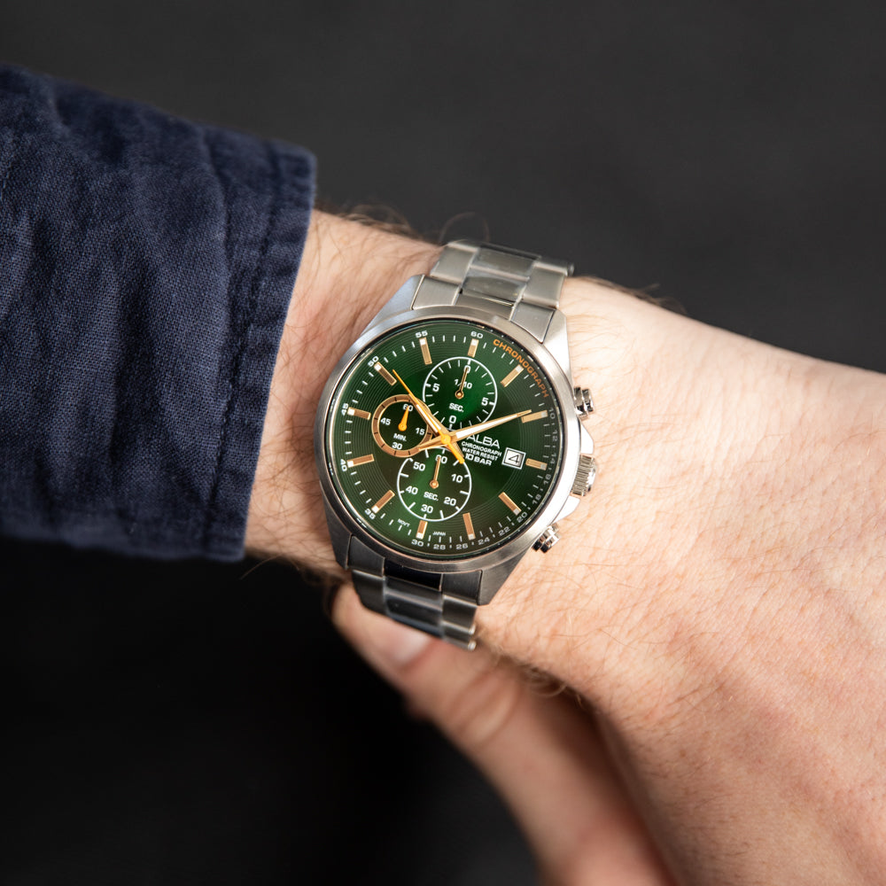 Alba Active AM3939X Men's Stainless Steel Chronograph Watch for Modern Gentlemen