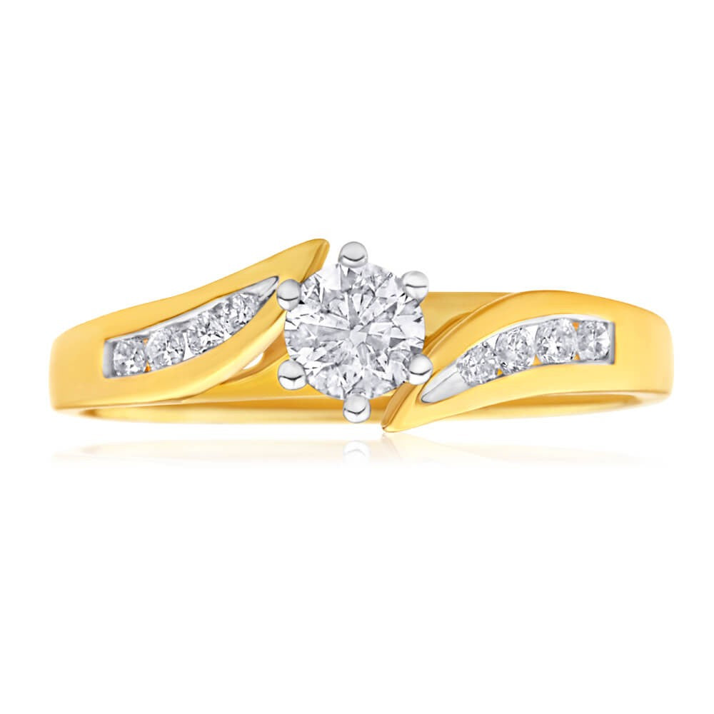Exquisite 18 Carat Yellow and White Gold Diamond Engagement Ring