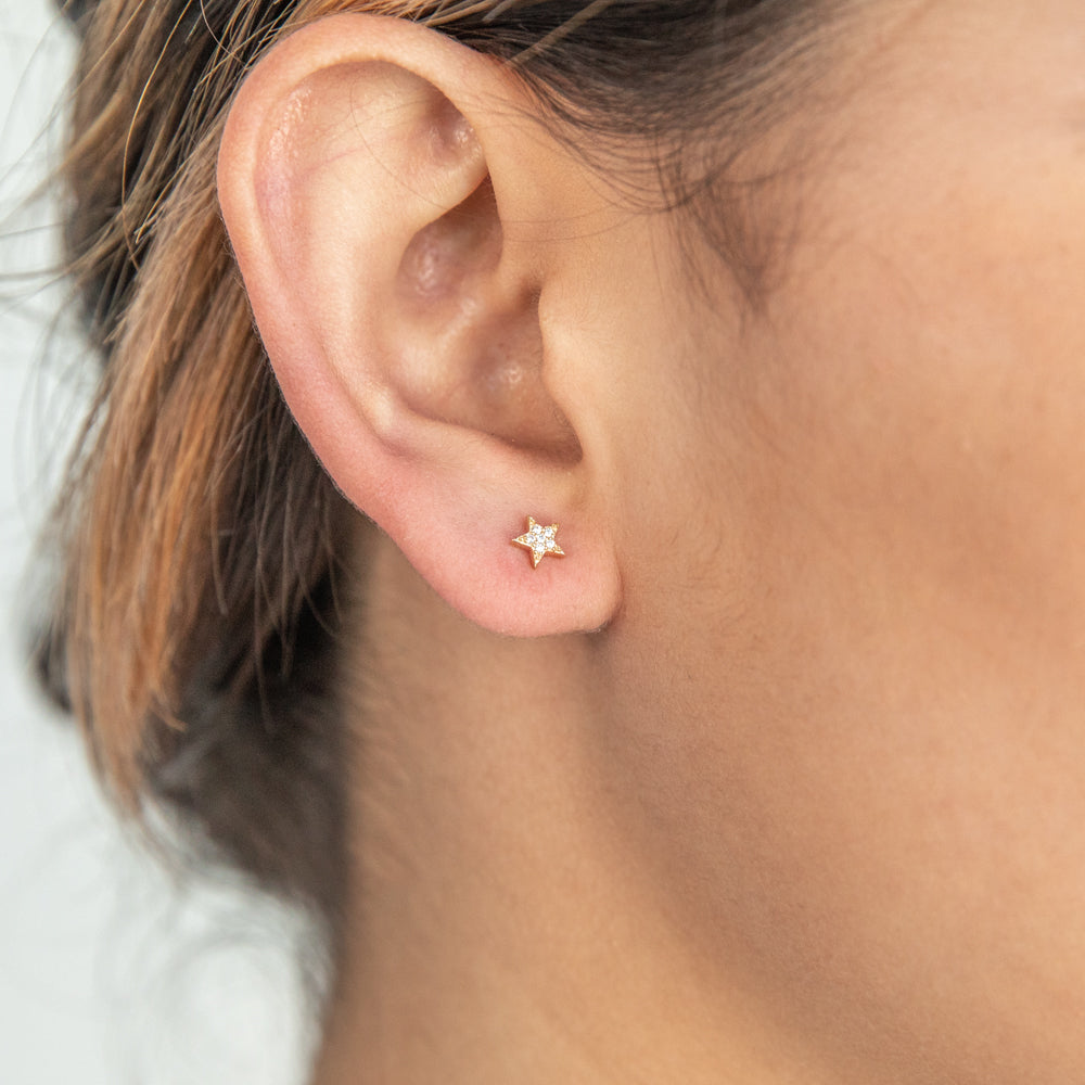 9-carat Yellow Gold Stud Earrings Featuring Zirconia Stars