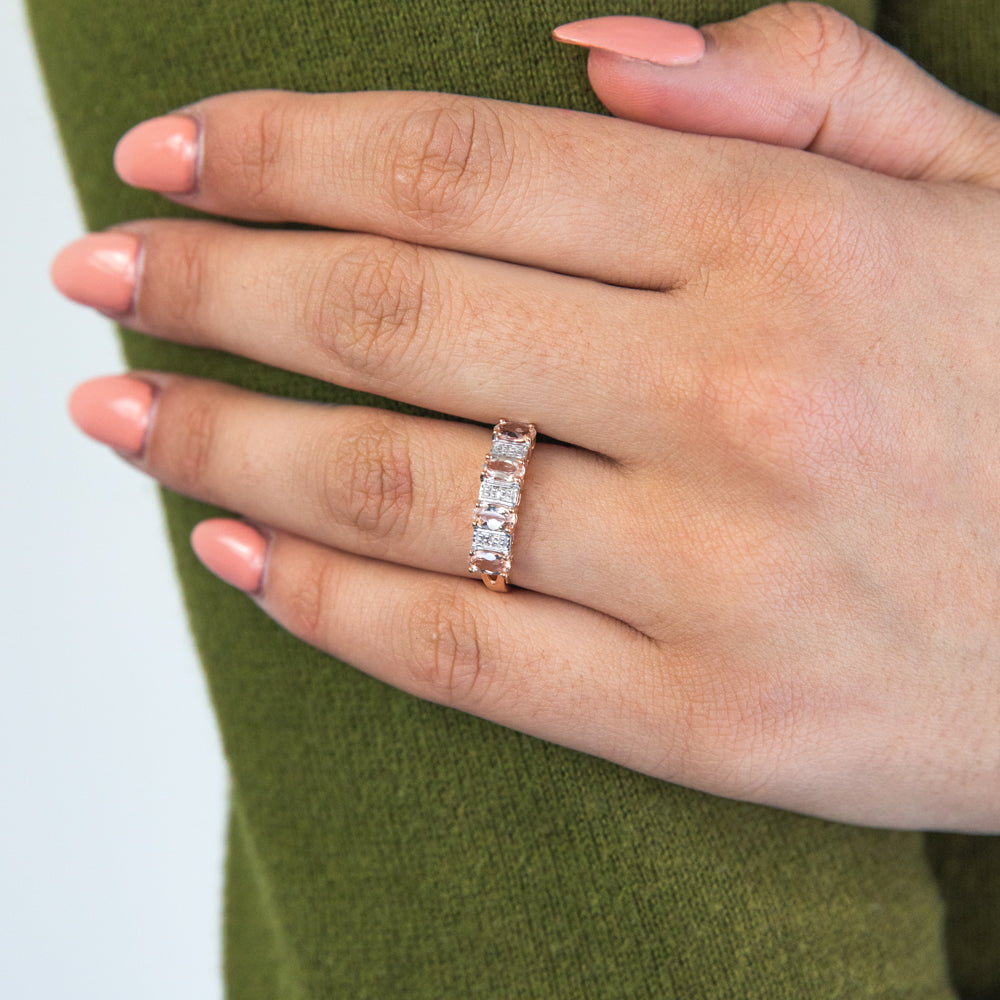 Exquisite 9 Carat Rose Gold Ring Featuring Morganite and Sparkling Diamonds