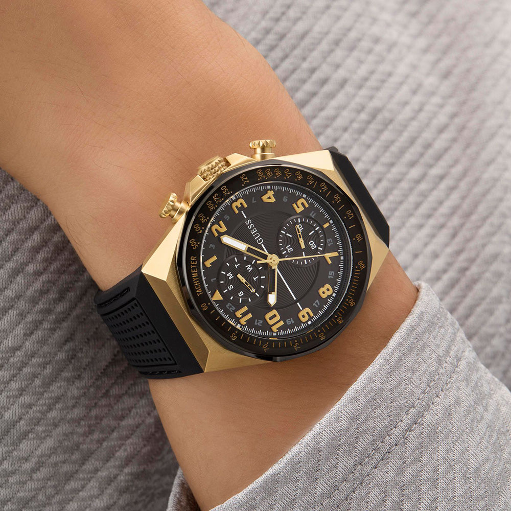 Guess D1 GW0902G1 Multi-Functional Men's Wristwatch
