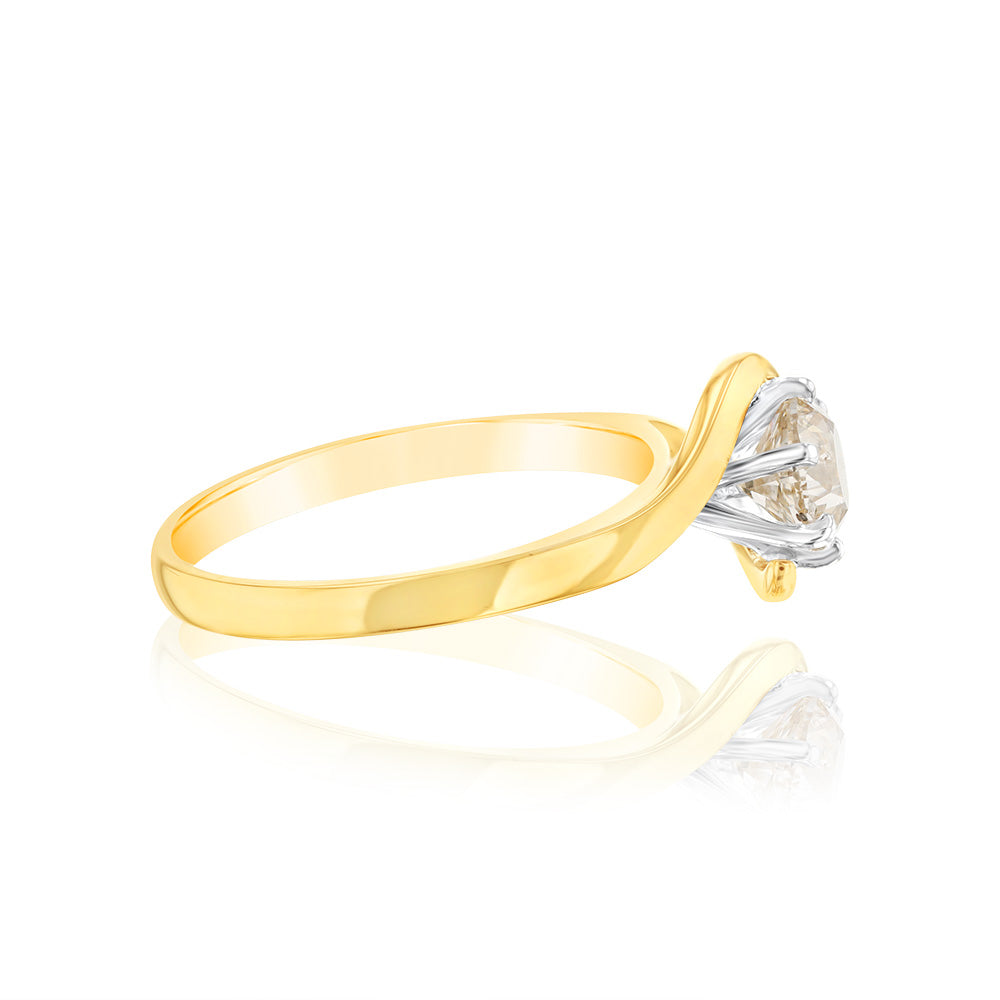 Exquisite 18 Carat Yellow Gold Ring Featuring a 1 Carat Australian Diamond Solitaire