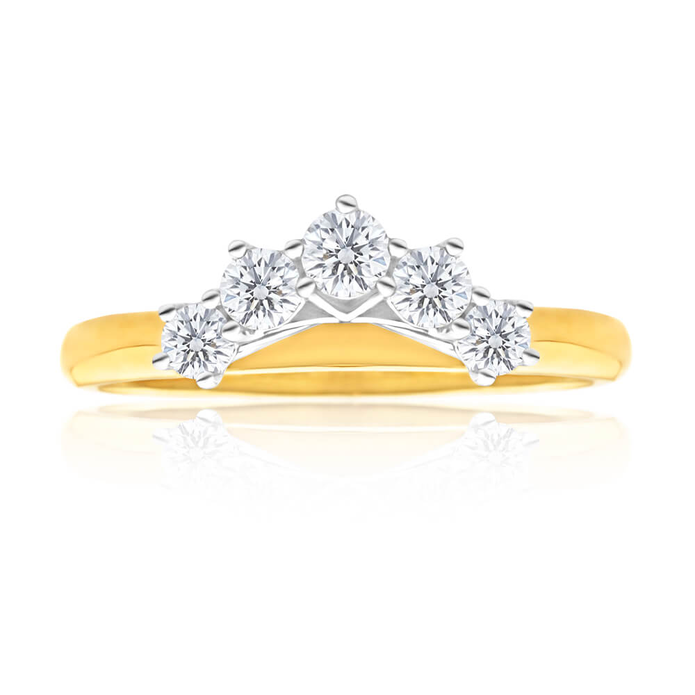 Stunning 18ct Yellow Gold Ring Set with 5 Diamonds Totaling 1/2 Carat