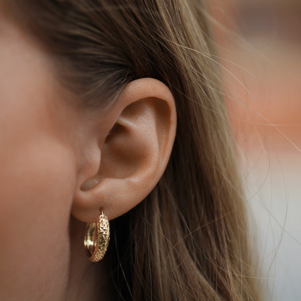 Exquisite 9ct Gold Diamond - Cut Hoop Earrings for a Touch of Elegance
