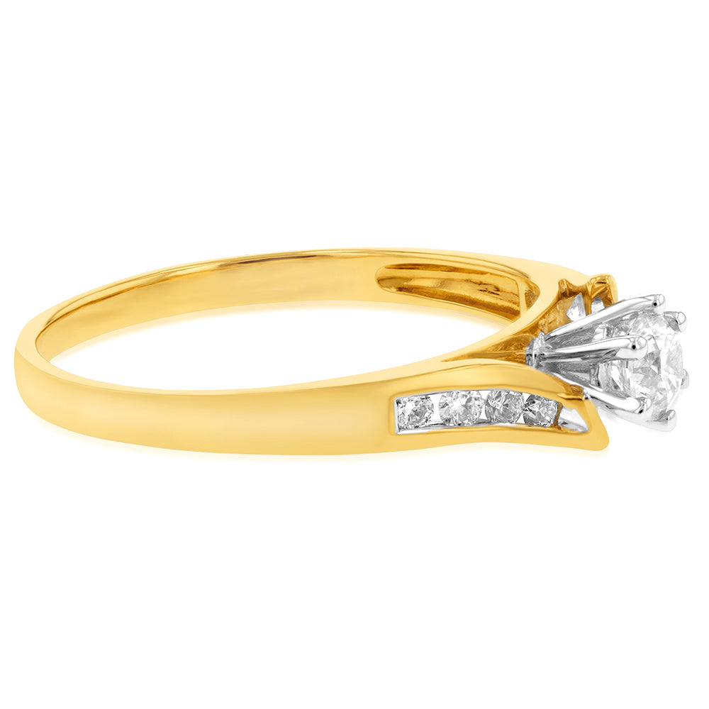 Exquisite 18 Carat Yellow and White Gold Diamond Engagement Ring