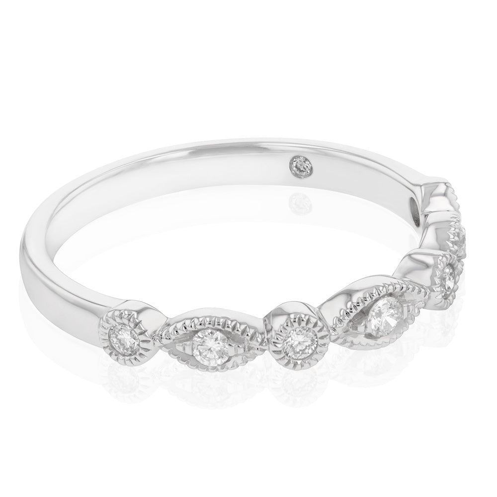 Exquisite 9ct White Gold Dress Ring with Flawless Cut Diamonds