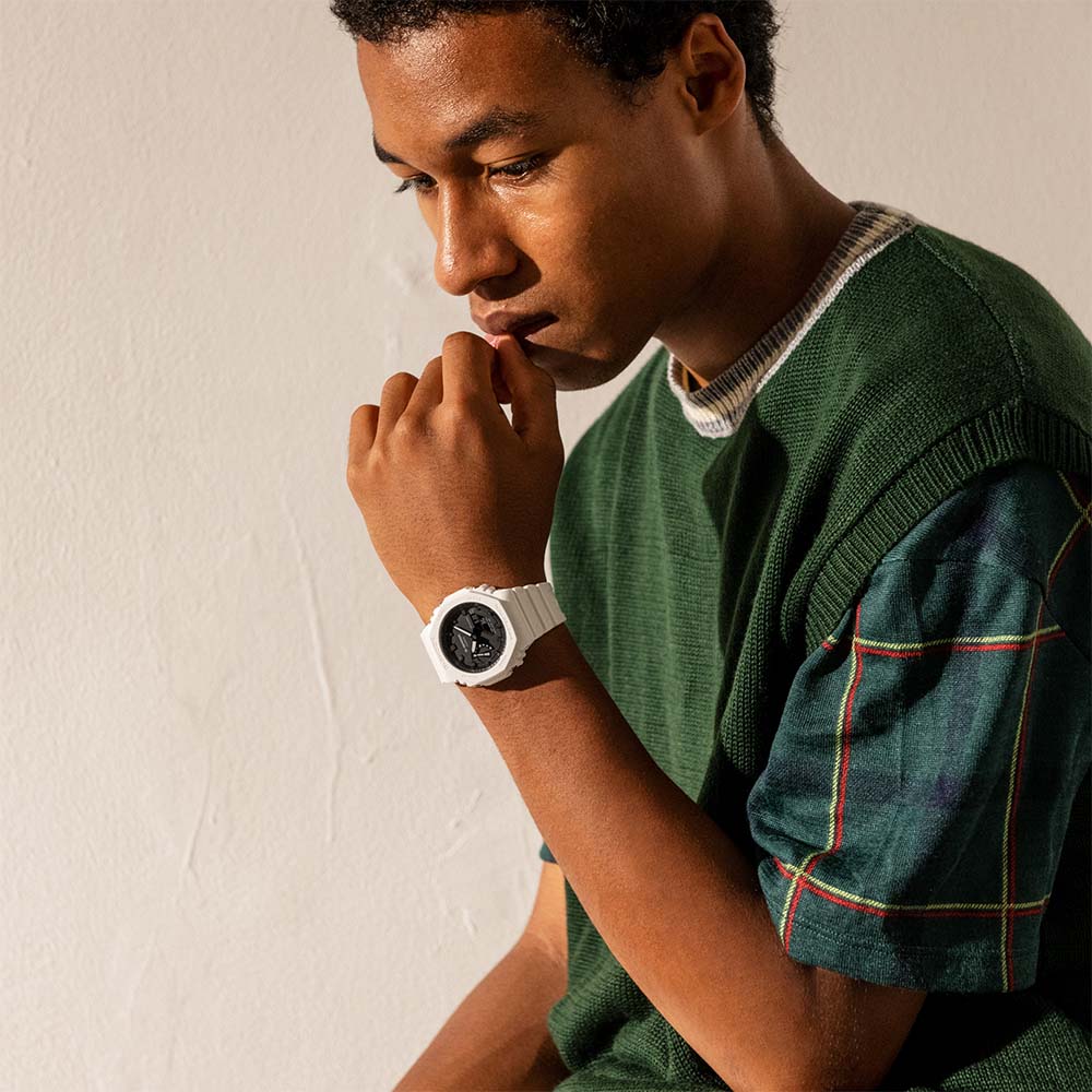 G-Shock GA2100-7A Carbon Core Guard 'CasiOak' - Slim, Stylish & Shock-Resistant Watch