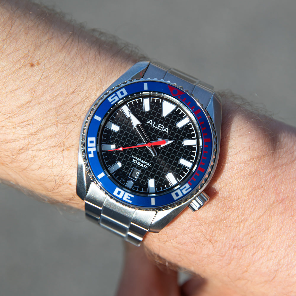 Alba AS9N99X Stainless Steel Men's Wristwatch with Blue, White and Red Bezel