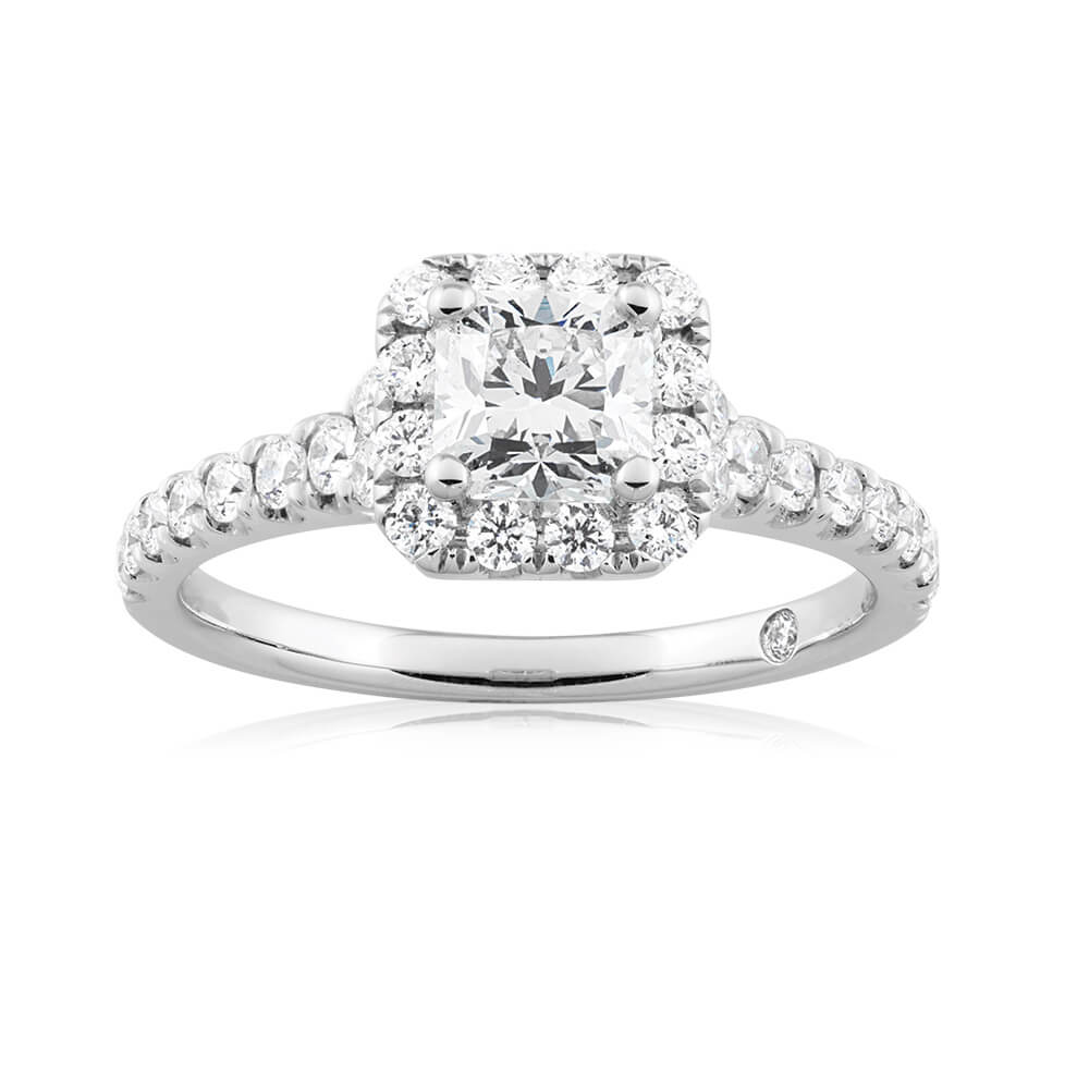 Exquisite Flawless Cut Diamonds with Total Weight of 1.30 - 1.39 Carats