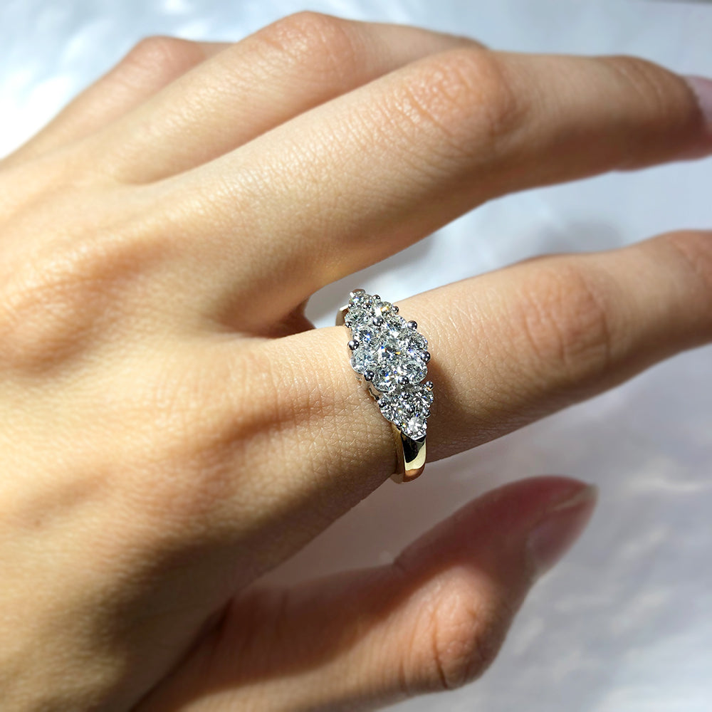 Exquisite 18ct Yellow Gold Cluster Engagement Ring Adorned with 1.00 Carat of Sparkling Diamonds