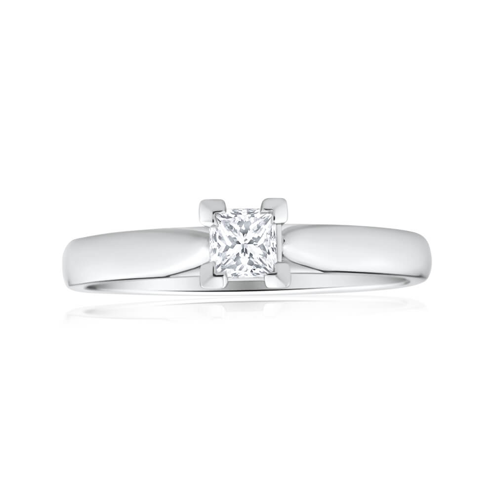 Exquisite 18 - carat White Gold Single - Stone Diamond Ring Featuring a 0.3 - Carat Diamond