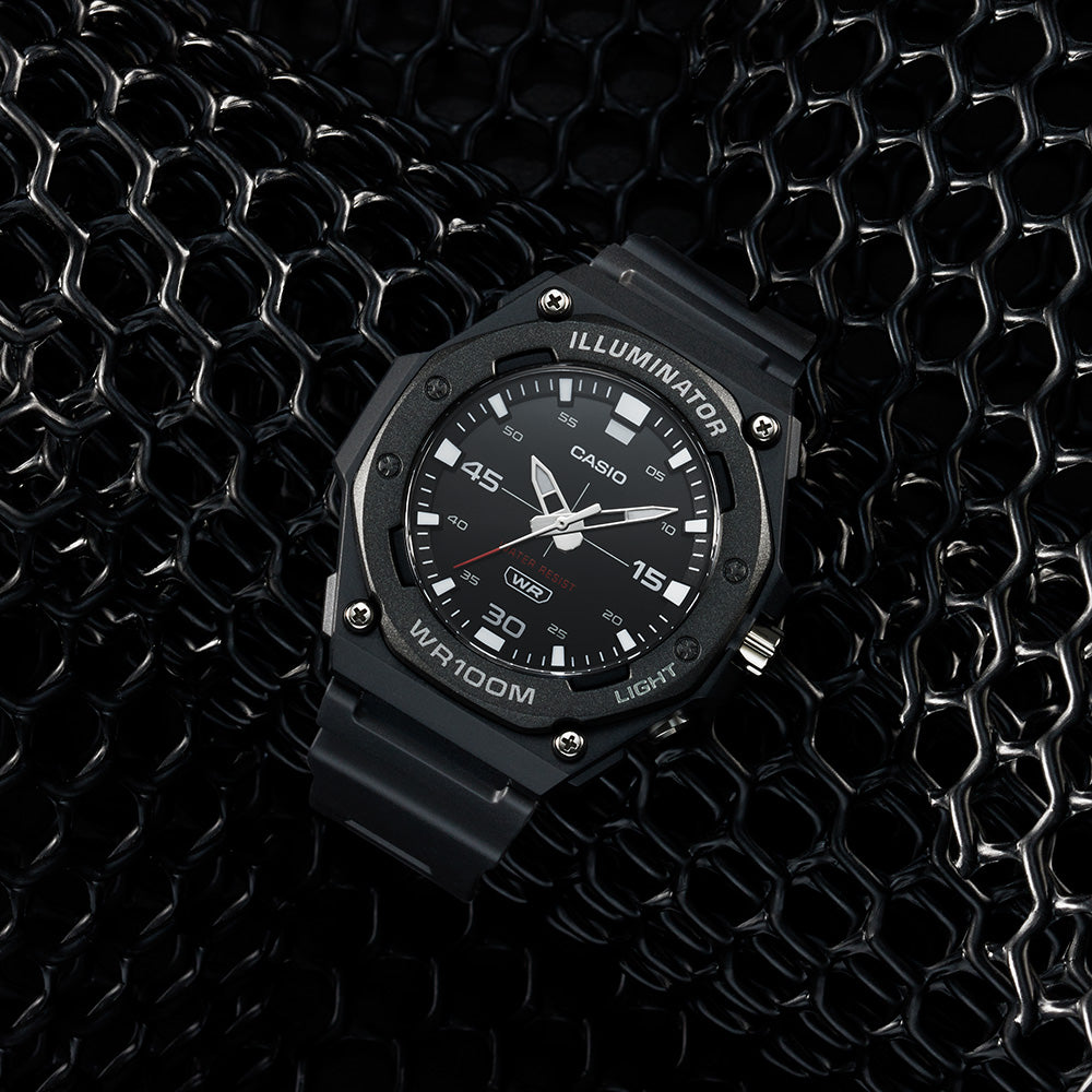 Casio Men's Analog MW620H-1A Watch with Stunning Design and Practical Features