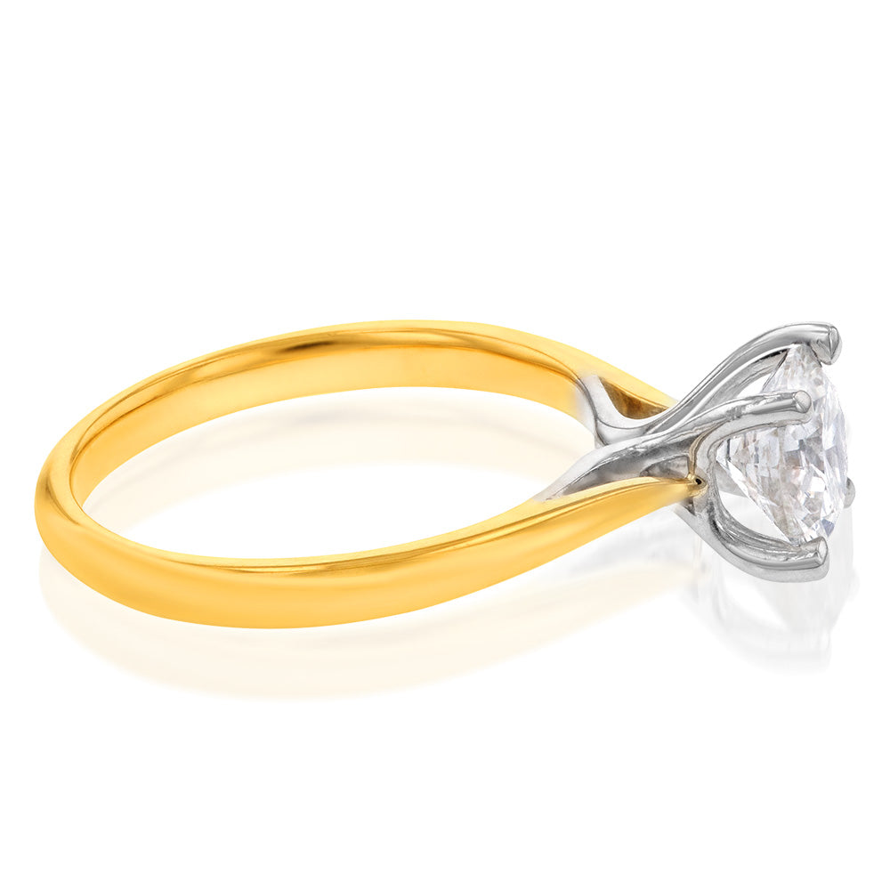 Exquisite 18-carat Yellow Gold Single Stone Ring Adorned with a 1 Carat GIA SI Certified Brilliant Diamond
