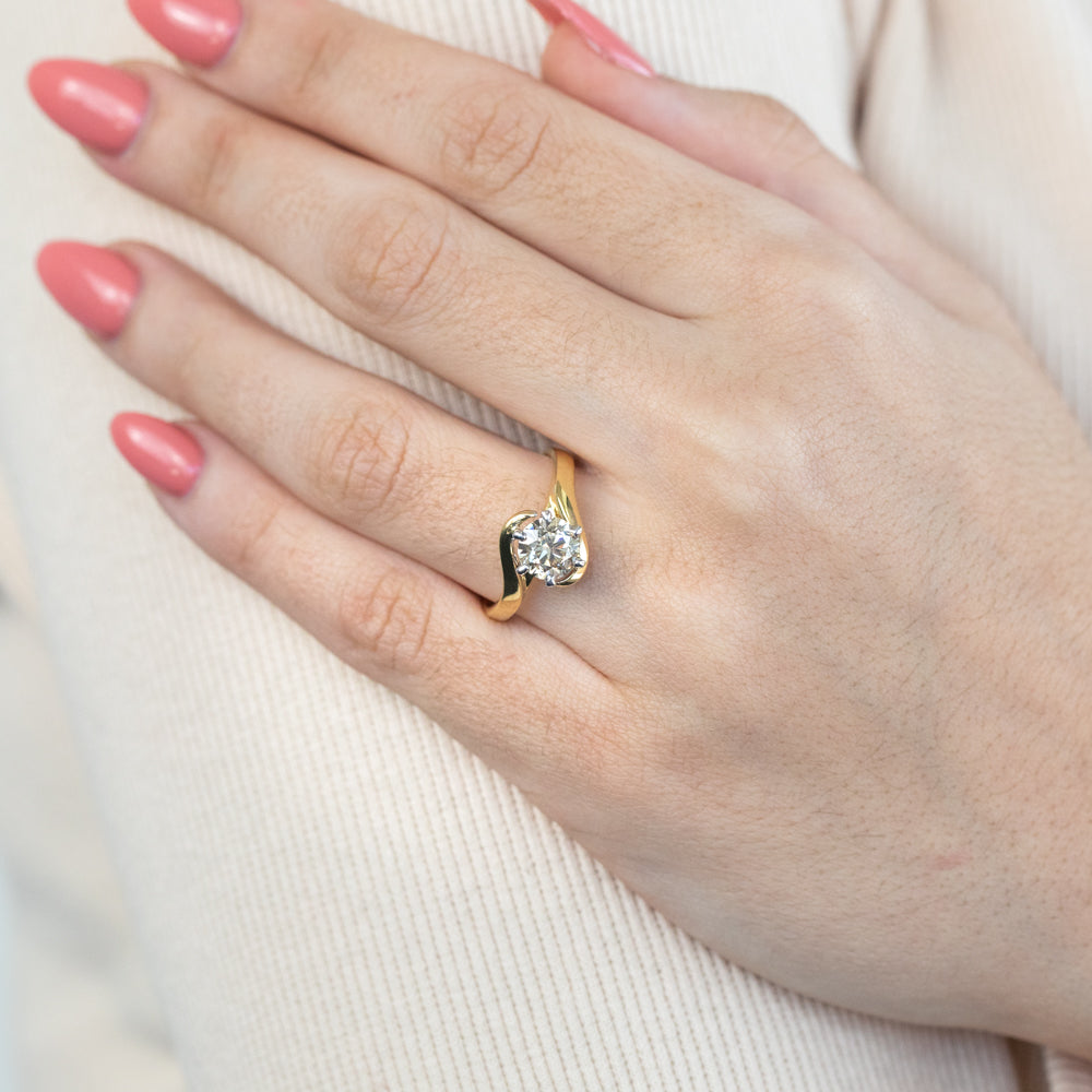 Stunning 18ct Yellow Gold Ring with 1.5 Carat Australian Diamond