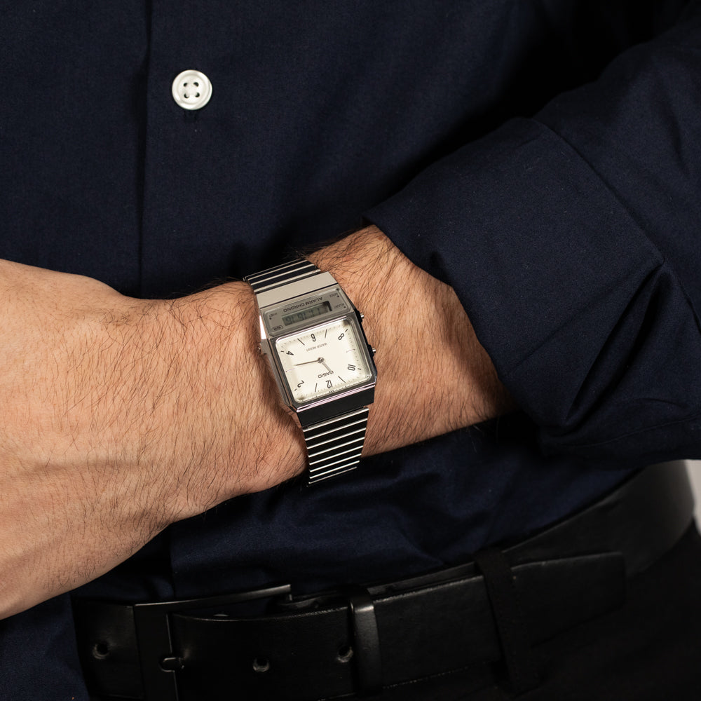 Casio Vintage AQ800E-7A2 with Retro-Contemporary Style and Practical Functions