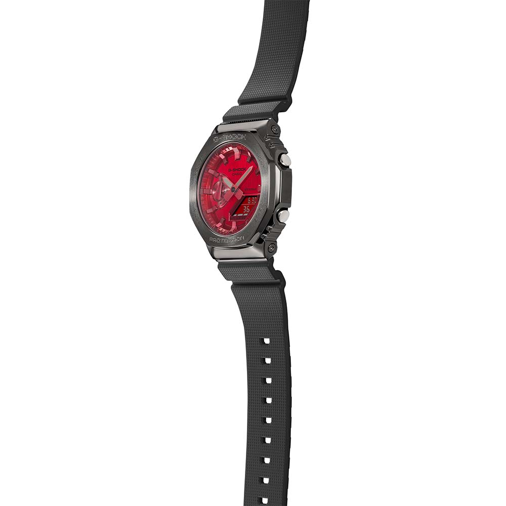 G-Shock GM2100B-4 'CasiOak' Metal-Covered Men's Digital-Analog Watch