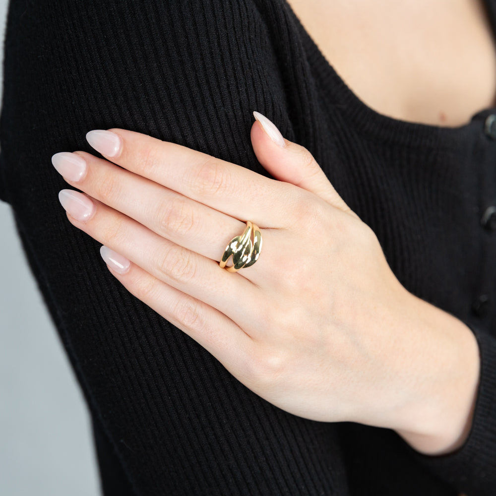 Stunning 9 Carat Yellow Gold Twisted Fashion Ring for Unique Style