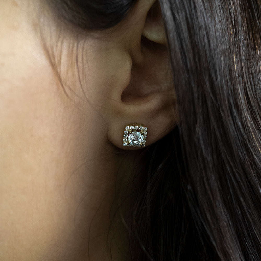 Exquisite 9 Carat Yellow Gold Zirconia Stud Earrings for Your Jewelry Collection