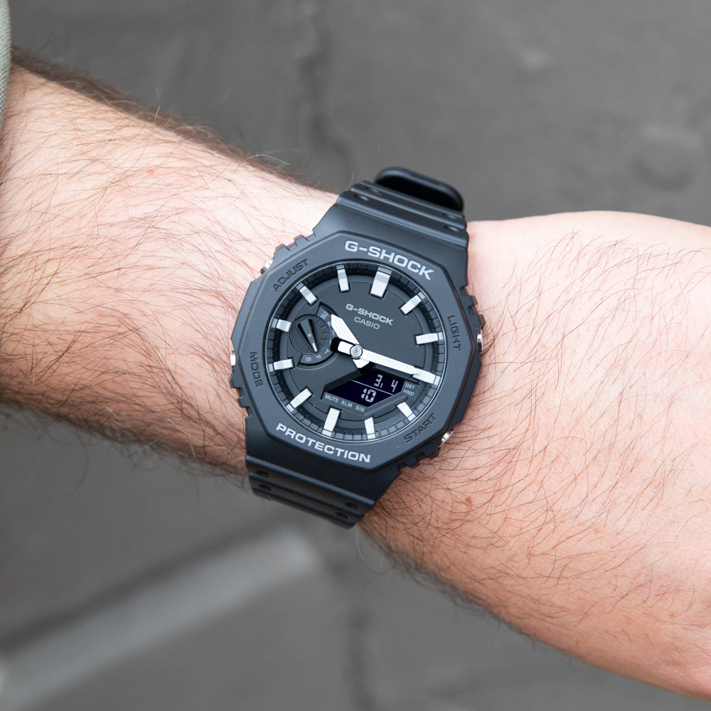 G-Shock GA2100-1A Black 'CasiOak' Men's Digital-Analog Watch - A Stylish and Durable Timepiece