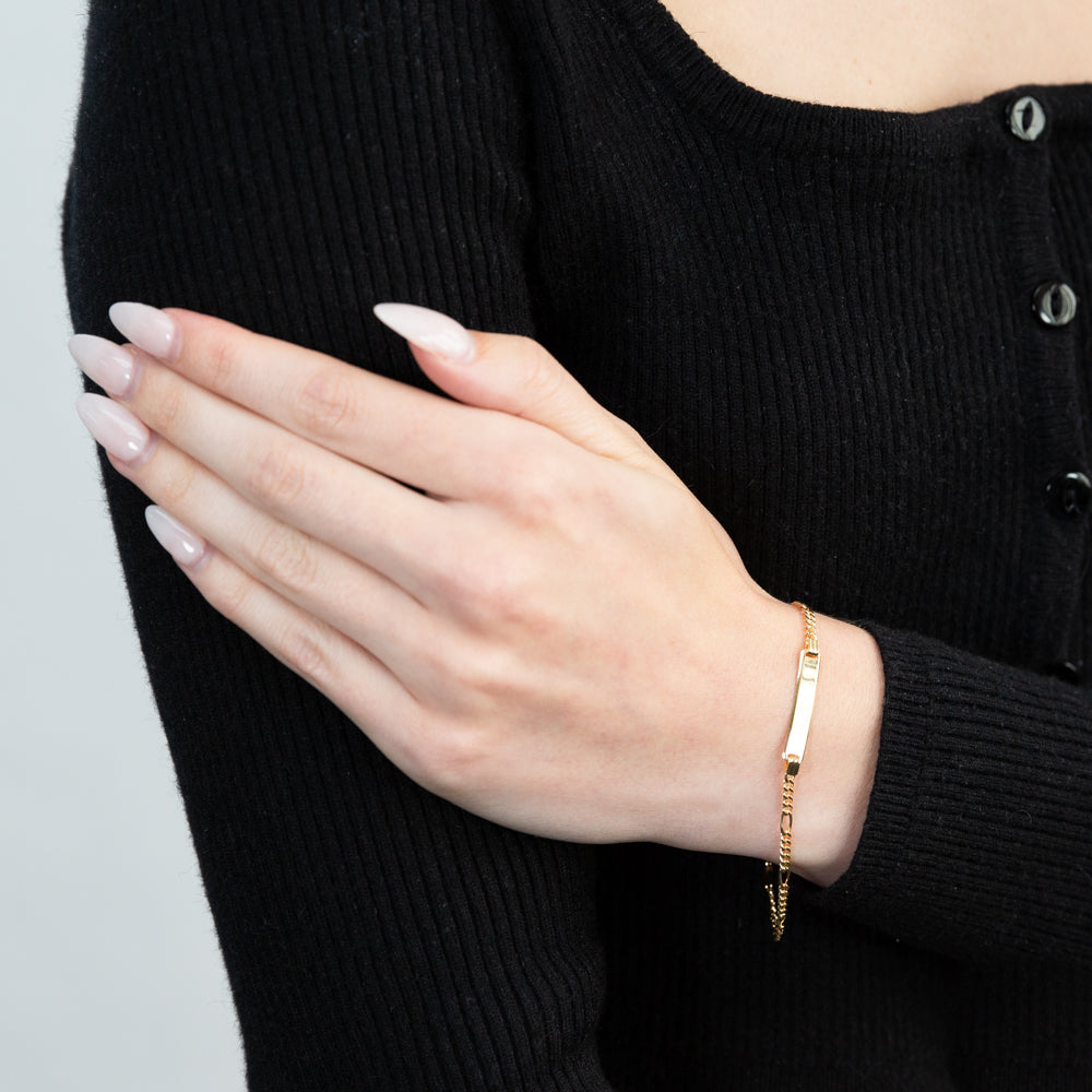 Exquisite 9ct Yellow Gold Figaro-Style Splendid Bracelet for Everyday Wear