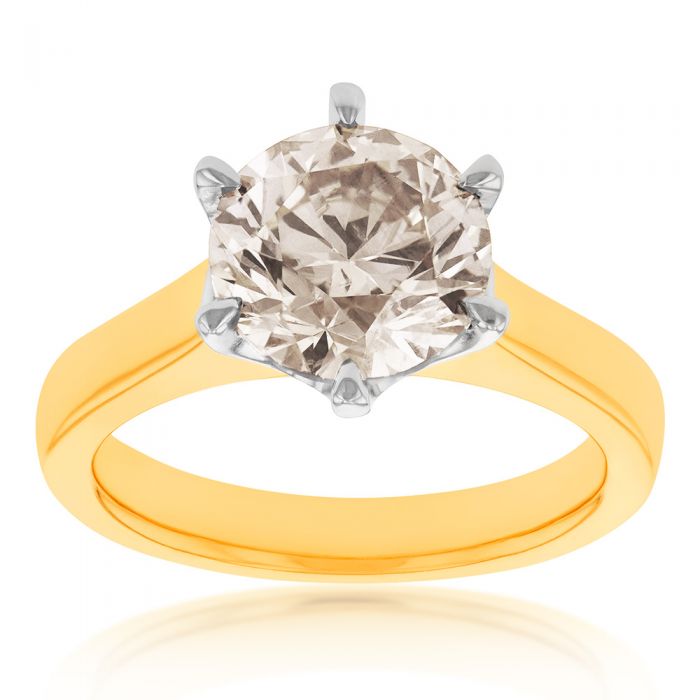 Exquisite 18 Carat Yellow Gold Solitaire Engagement Ring Featuring a Stunning 5 Carat Australian Diamond