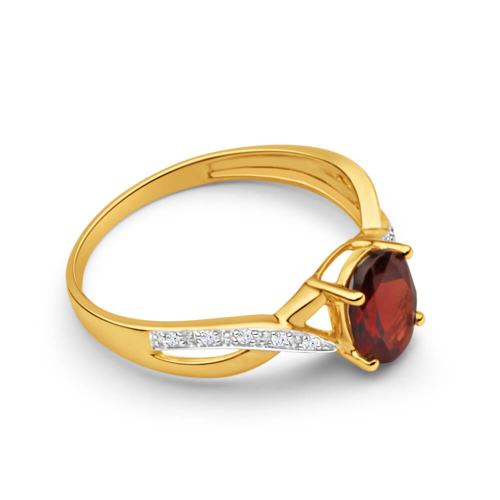 Exquisite 9ct Yellow Gold Dazzling Diamond and Garnet Finger Ring