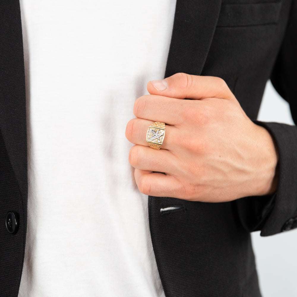 Exquisite 9ct Yellow Gold Men's Signet Ring Featuring 8 Diamonds in an Eagle Design