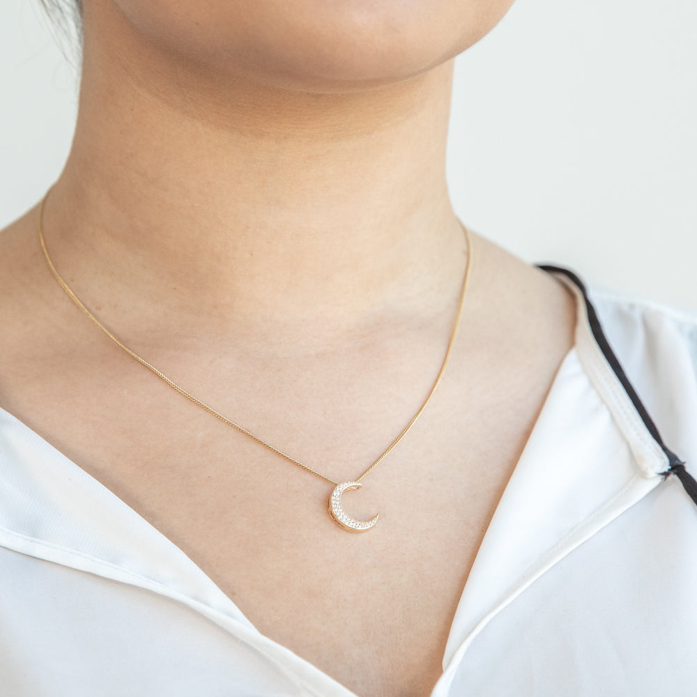Gorgeous 9ct Yellow Gold Crescent Moon Pendant with Sparkling Zirconia