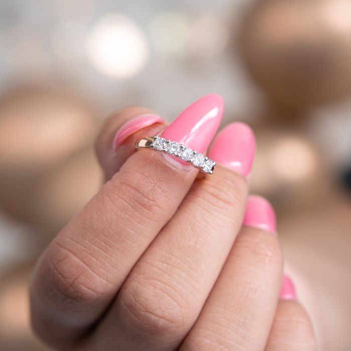 Exquisite 18ct Yellow Gold Ring with Five Brilliant Cut Diamonds