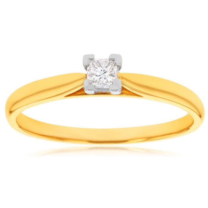 Exquisite 18ct Yellow Gold Solitaire Ring Featuring a 0.2-Carat Princess Cut Diamond