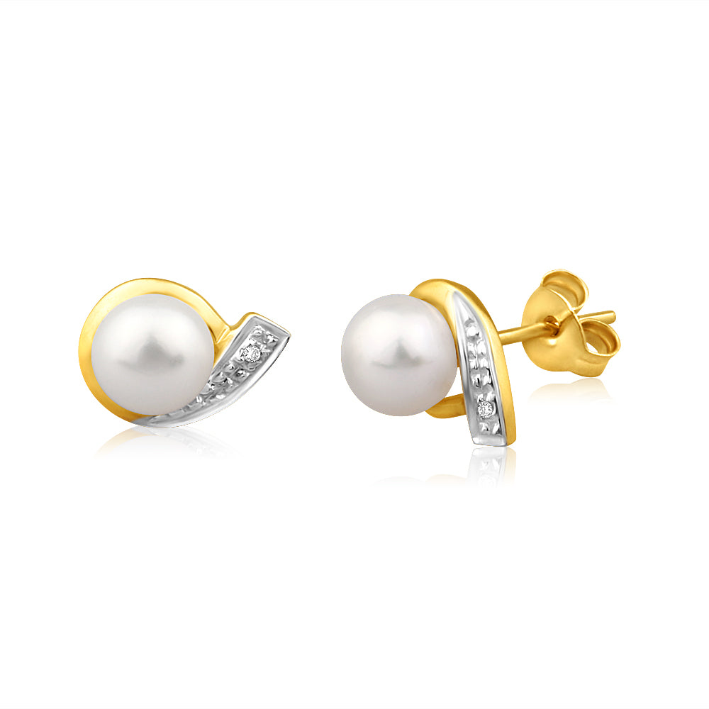 9ct Shining Yellow Gold Diamond and Lustrous Freshwater Pearl Stud Earrings