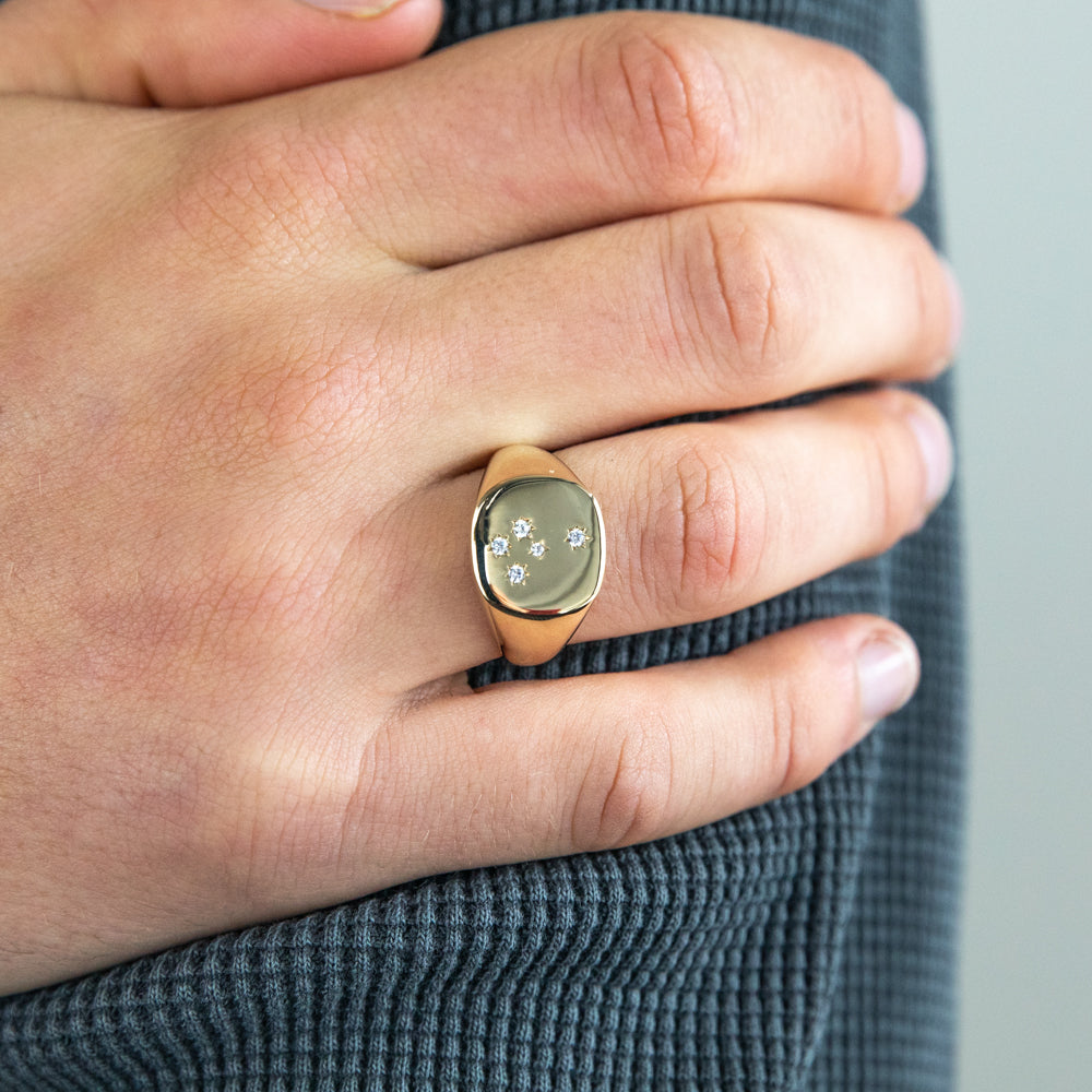 9 Carat Yellow Gold Gents Ring with Zirconia Southern Cross Design