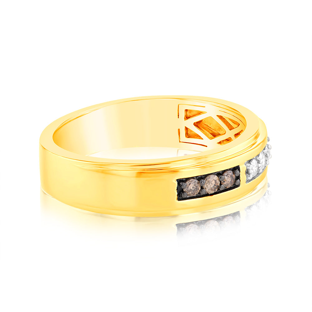 Exquisite 9ct Yellow Gold Ring with 1/4 Carat White and Champagne Diamonds