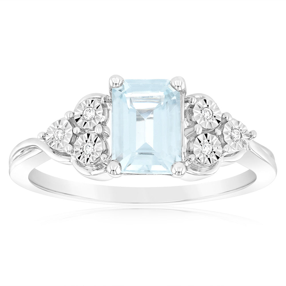 Stunning 9ct White Gold Ring with Natural Aquamarine and Diamonds