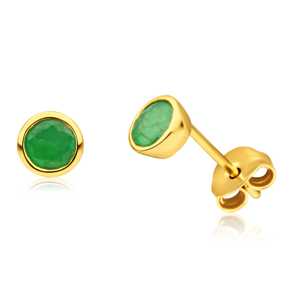 Exquisite 9ct Yellow Gold Alluring Emerald Stud Earrings for Women's Cocktail Jewelry Collection