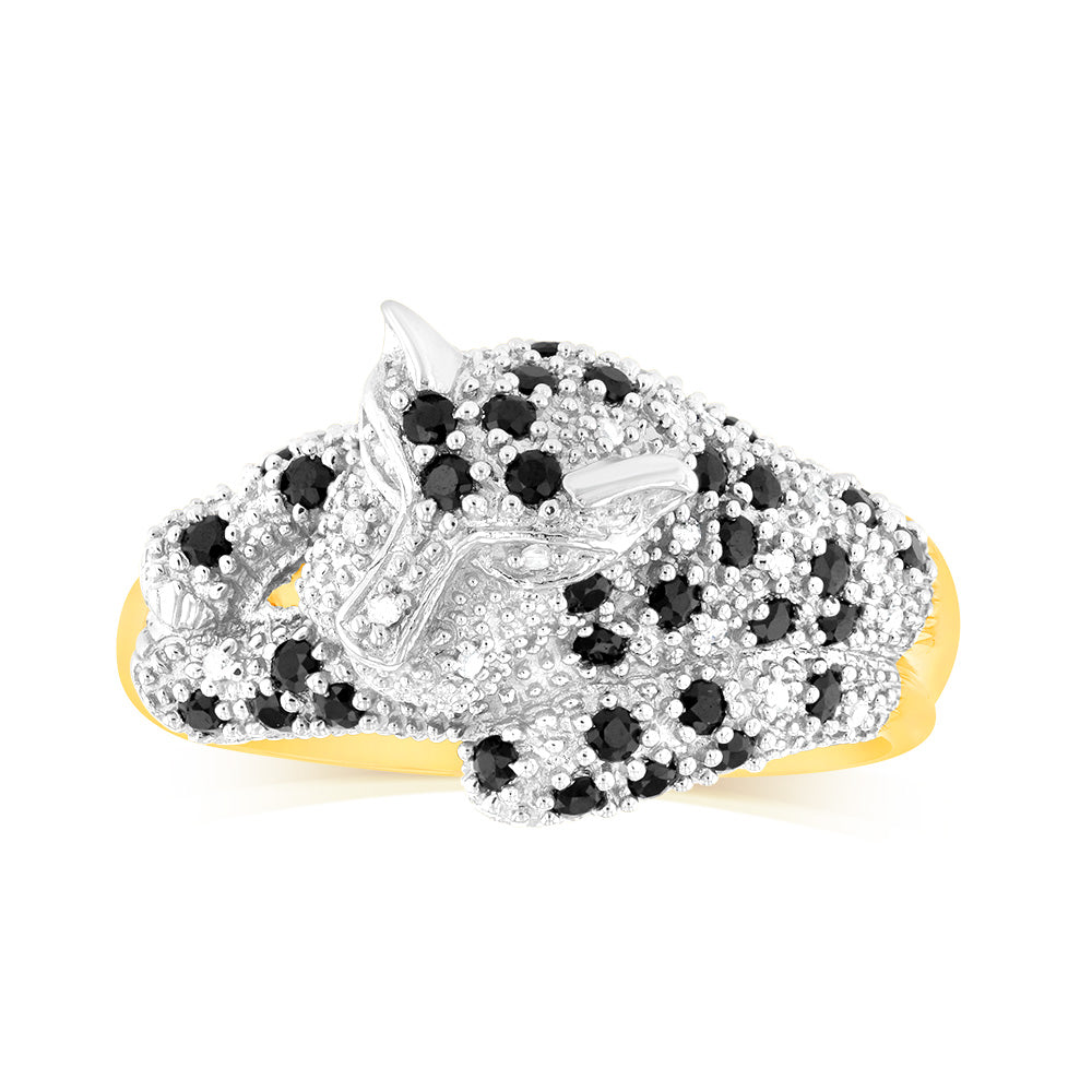 Stunning 9 Carat Yellow Gold Men's Ring Featuring a 0.82 Carat Sapphire and 20 Diamonds