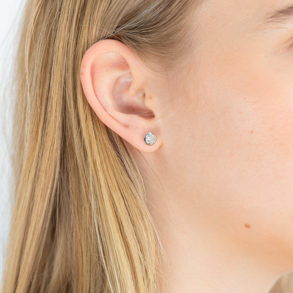Gorgeous 9 Carat White Gold 6mm Cubic Zirconia Stud Earrings for Everyday Wear