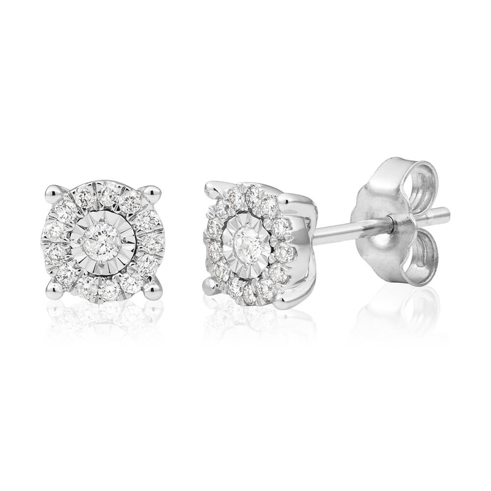 Exquisite 9ct White Gold Diamond Stud Earrings for a Charming Look