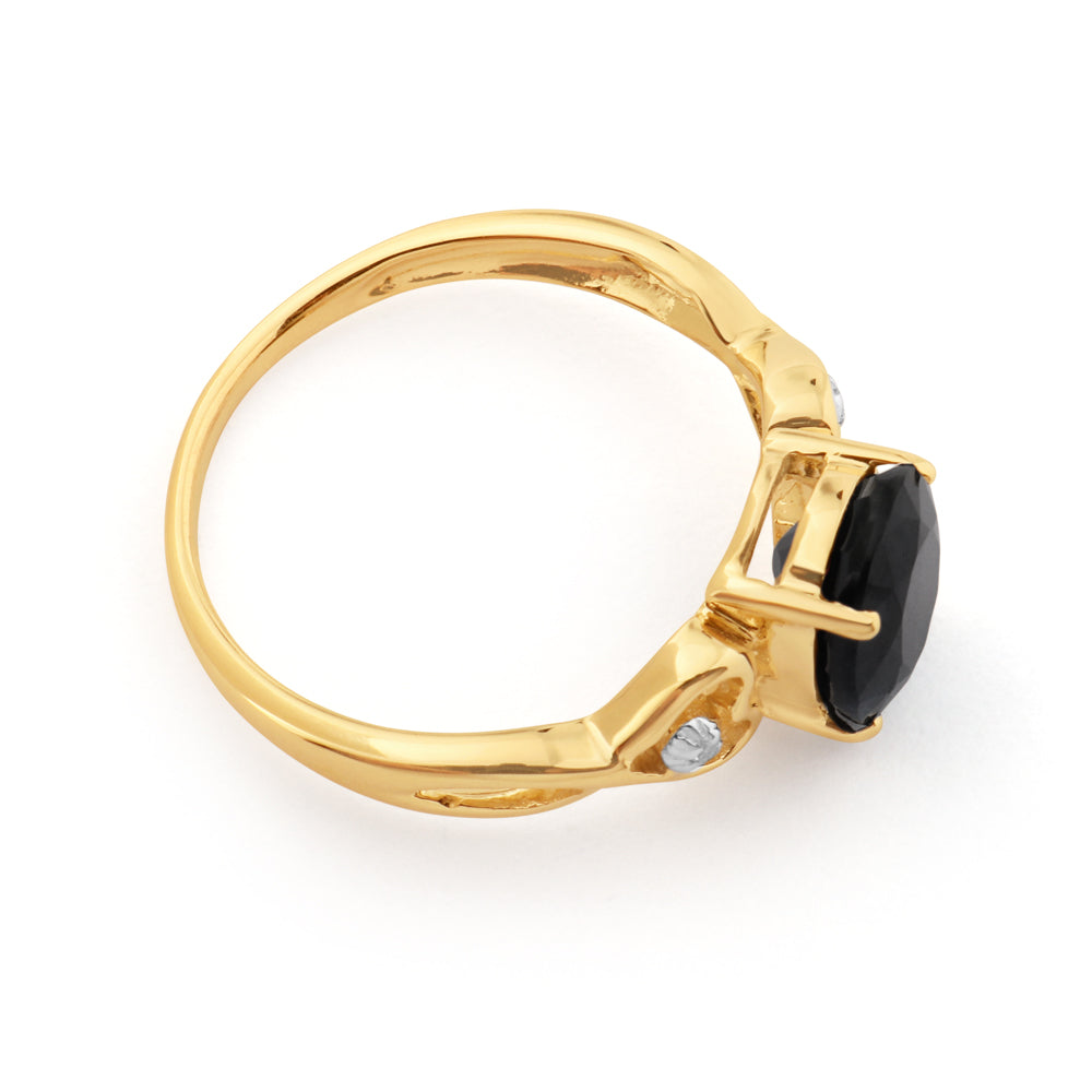 Stunning 9ct Yellow Gold Ring with Natural Black Sapphire and Two Diamonds