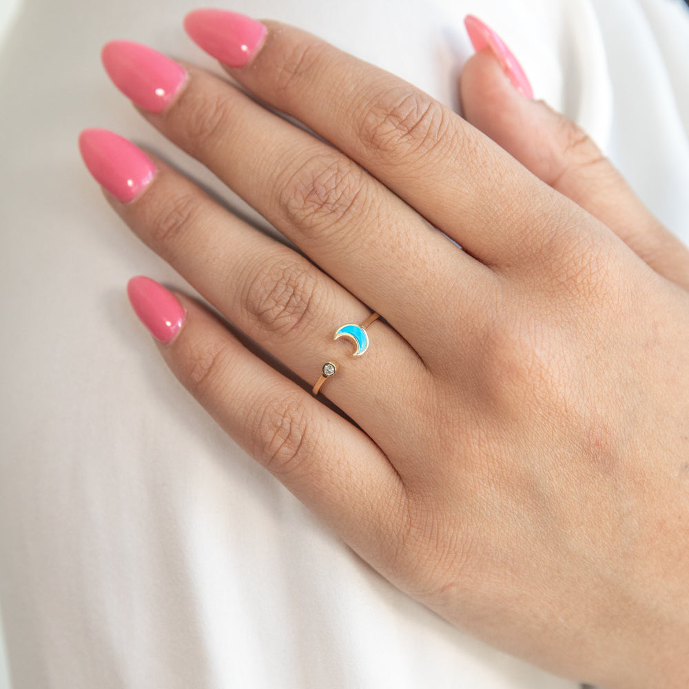 Exquisite 9ct Yellow Gold Ring Featuring Created Turquoise and Zirconia in a Crescent Moon Design