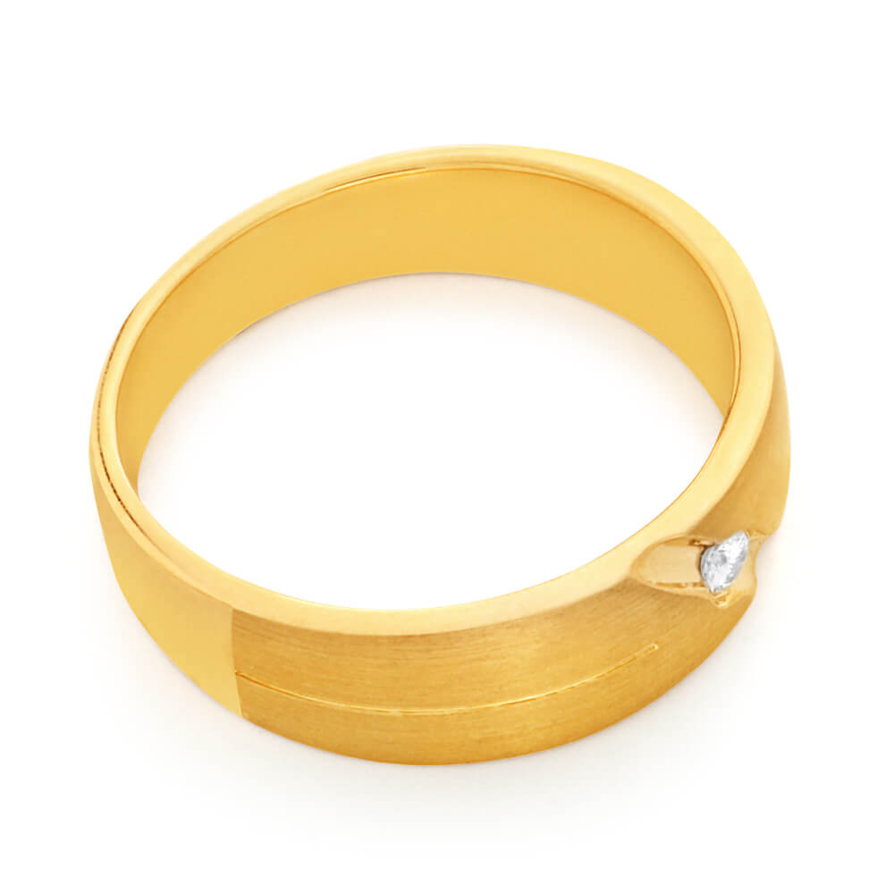 Exquisite 9ct Yellow Gold Bezel Set Round Brilliant Diamond Ring