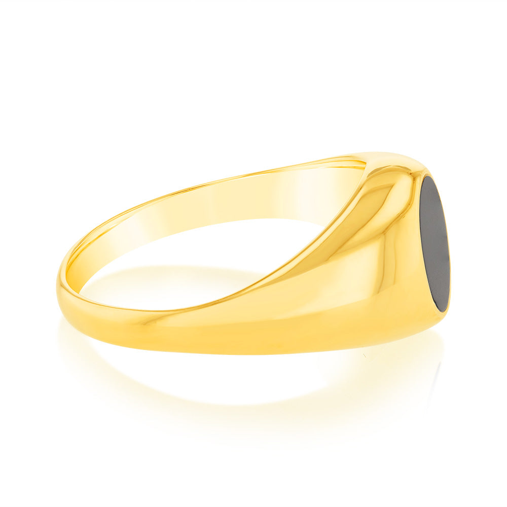 Stylish 9 Carat Yellow Gold Gents Ring Embellished with 0.64 Carat Agate