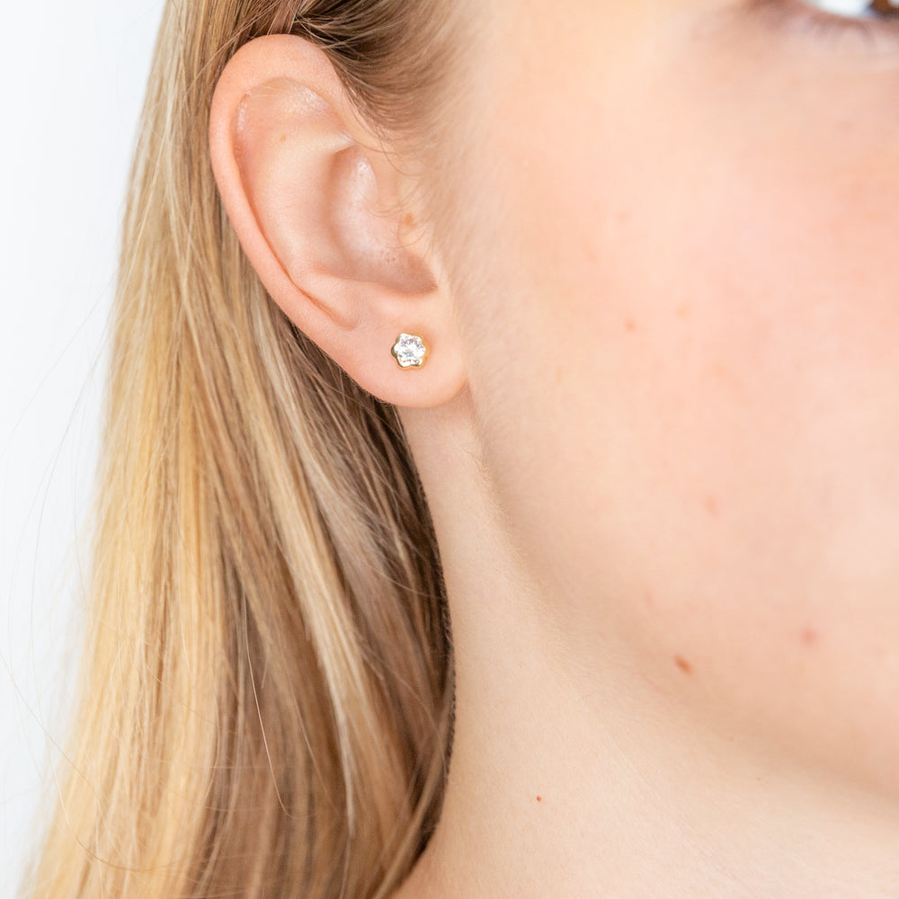 9ct Yellow Gold 4mm Flower - Shaped Bezel - Set Sparkling Cubic Zirconia Stud Earrings
