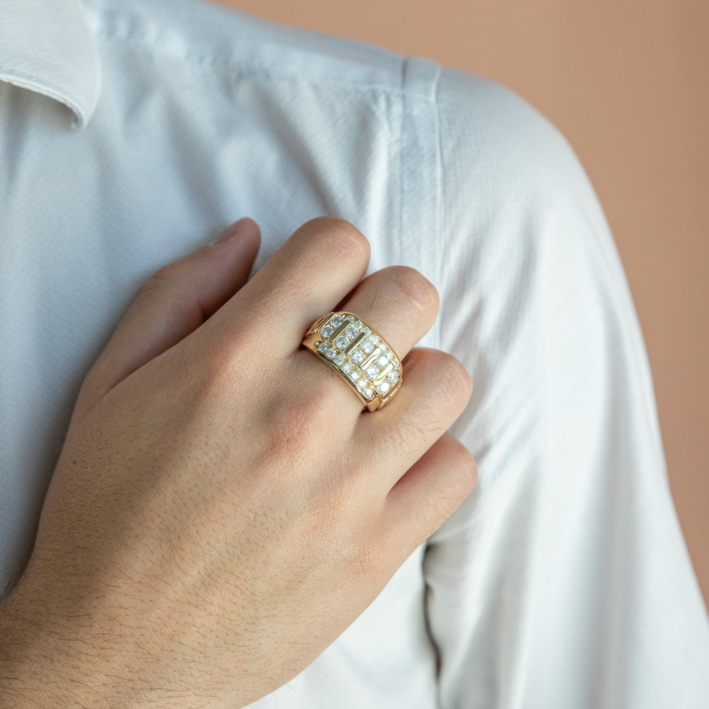 Men's 9 Carat Yellow Gold Ring Embellished with 3-Carat Brilliant Cut Diamonds