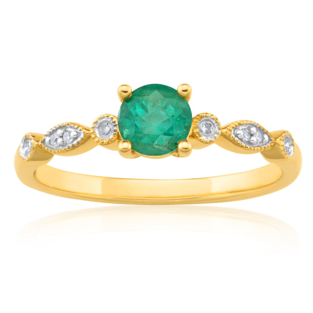Exquisite 9 Carat Yellow Gold Ring Embellished with 0.53 Carat Natural Emerald and Sparkling Diamonds