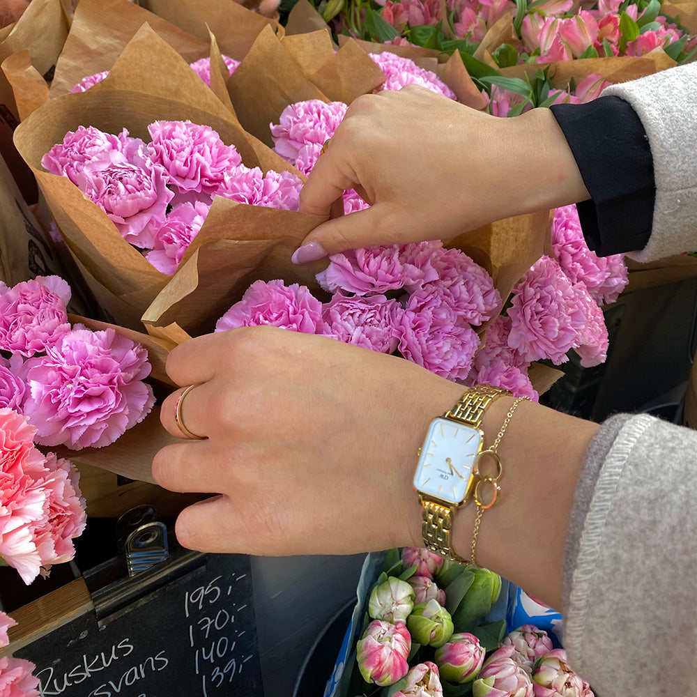 Daniel Wellington DW00100622 Quadro Link: Eggshell White Dial with Gold Case & Bracelet